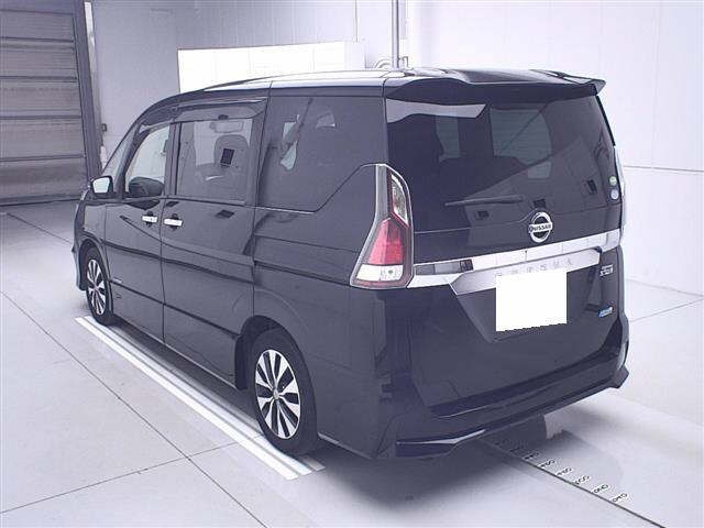 NISSAN SERENA 2017