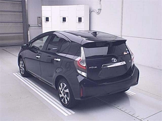 TOYOTA AQUA 2020
