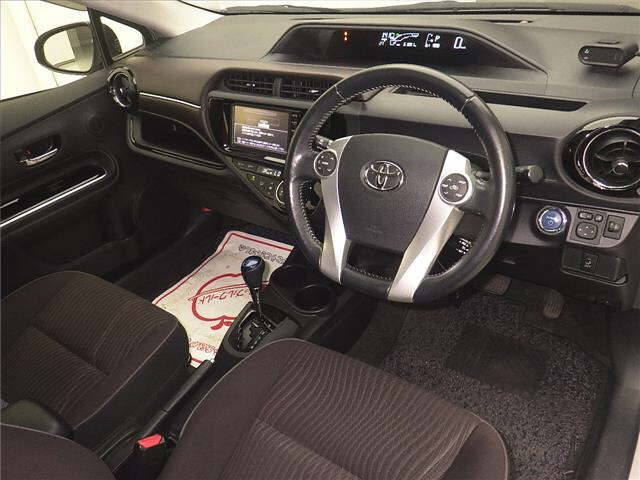 TOYOTA AQUA 2015