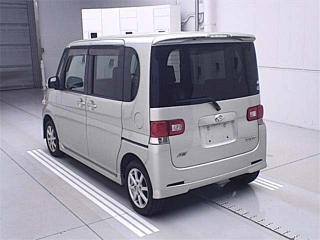 DAIHATSU TANTO 2013