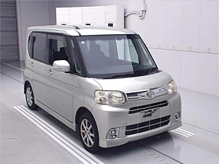 DAIHATSU TANTO 2013