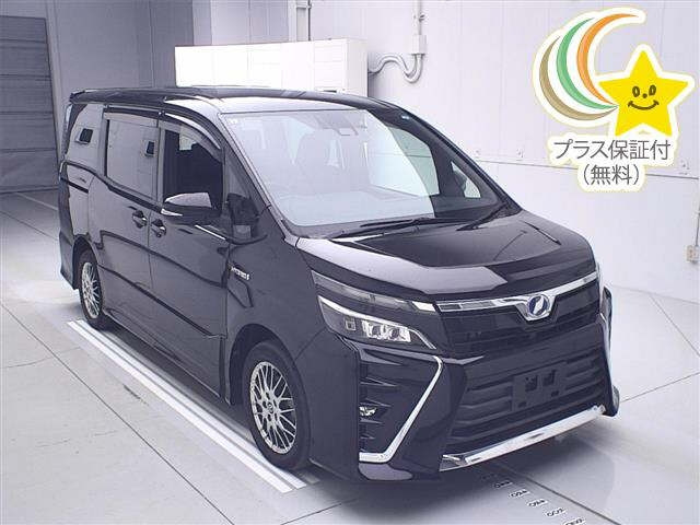 TOYOTA VOXY 2017
