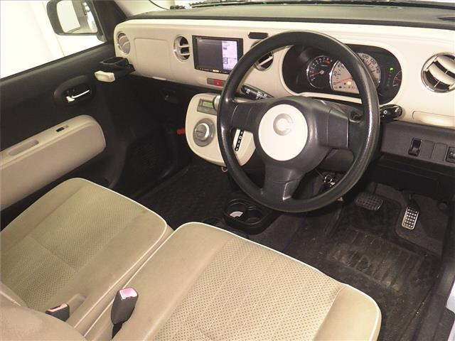 DAIHATSU MIRA 2010