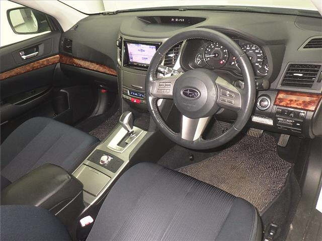 SUBARU LEGACY 2010