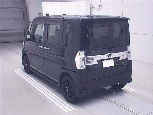 DAIHATSU TANTO 2014