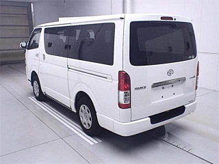 TOYOTA HIACE VAN 2020
