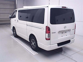 TOYOTA HIACE VAN 2020