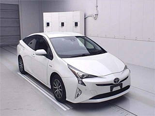 TOYOTA PRIUS 2018