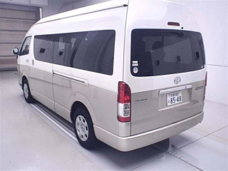 TOYOTA HIACE 2019