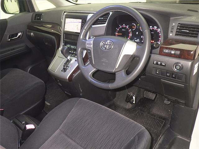 TOYOTA ALPHARD 2012