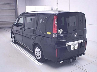 HONDA STEP WAGON 2017