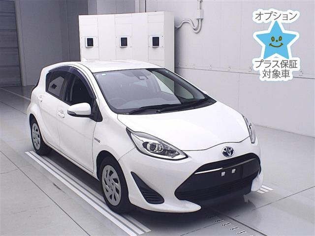 TOYOTA AQUA 2018