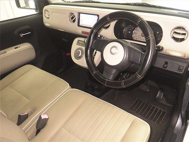 DAIHATSU MIRA 2010