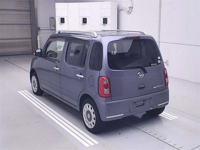 DAIHATSU MIRA 2010
