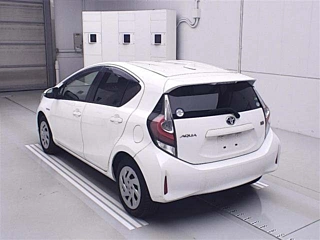 TOYOTA AQUA 2018
