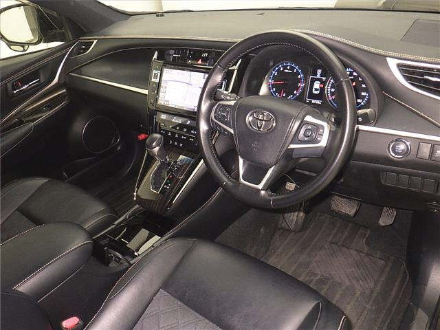 TOYOTA HARRIER 2014