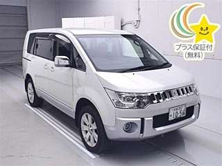 MITSUBISHI DELICA D5 2015