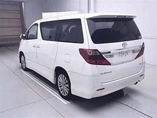 TOYOTA ALPHARD 2014