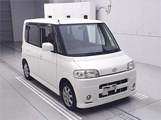 DAIHATSU TANTO 2004