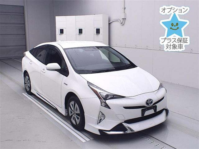 TOYOTA PRIUS 2017