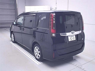 TOYOTA NOAH 2016