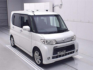 DAIHATSU TANTO 2012