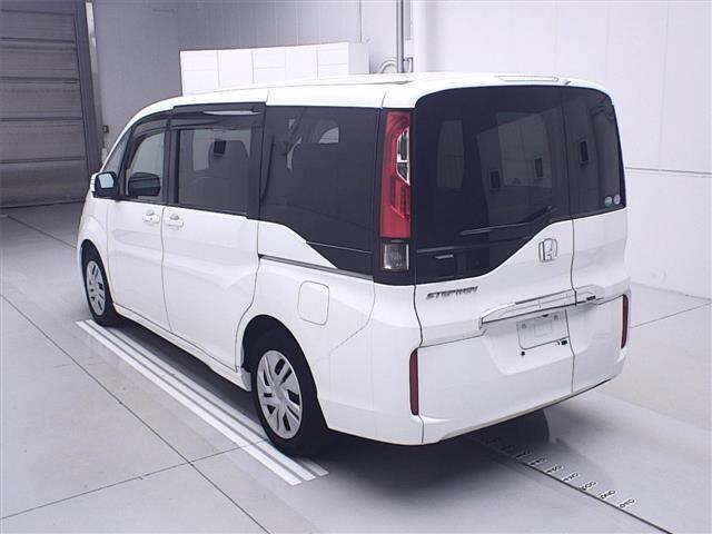 HONDA STEP WAGON 2017