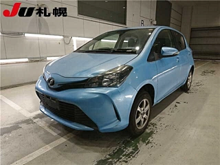 TOYOTA VITZ 2016