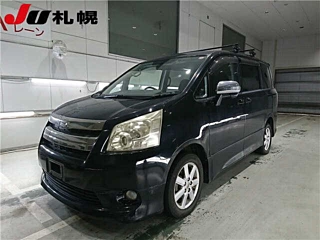 TOYOTA NOAH 2008