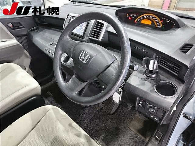 HONDA FREED 2008