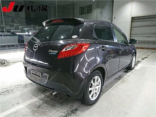 MAZDA DEMIO 2011