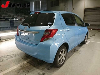 TOYOTA VITZ 2016
