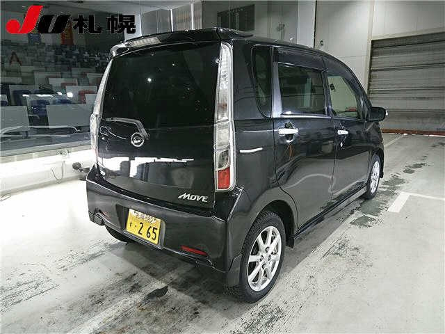 DAIHATSU MOVE 2011
