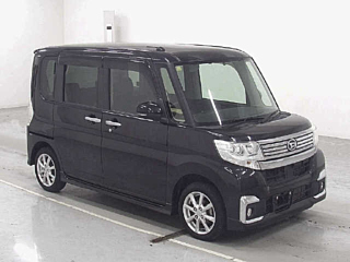 DAIHATSU TANTO 2018