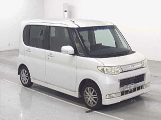 DAIHATSU TANTO 2010