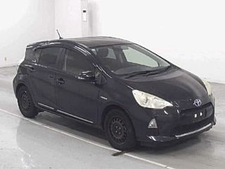 TOYOTA AQUA 2013