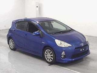 TOYOTA AQUA 2012