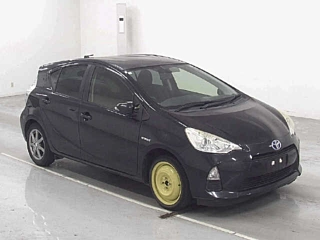 TOYOTA AQUA 2014