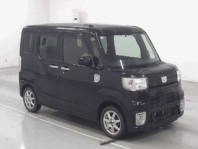 DAIHATSU WAKE 2017