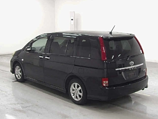 TOYOTA ISIS 2010