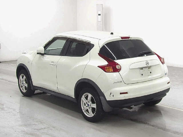 NISSAN JUKE 2011