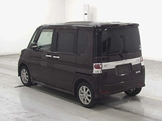 DAIHATSU TANTO 2008