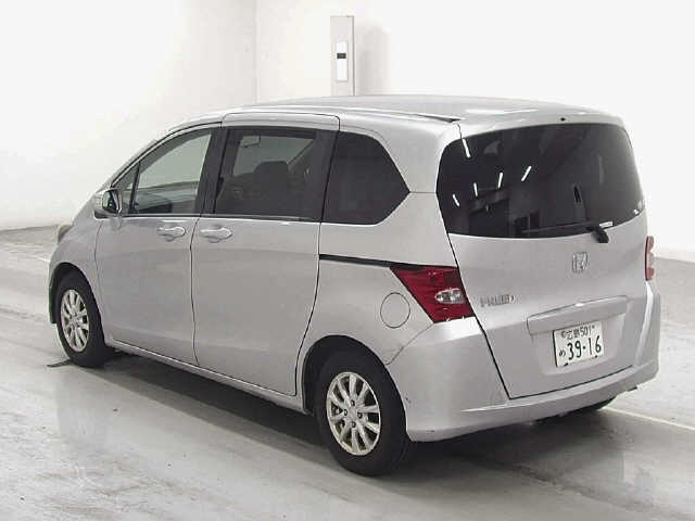 HONDA FREED 2009