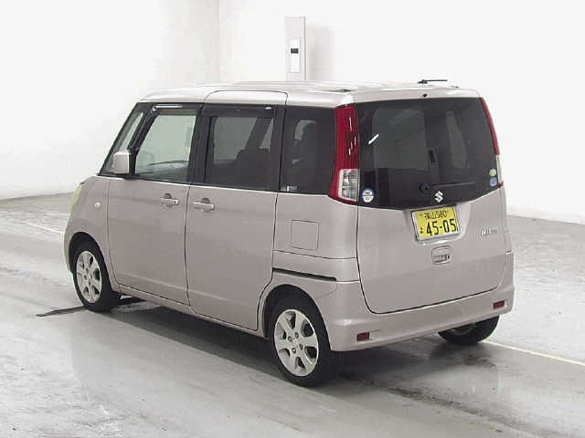 SUZUKI PALETTE 2010