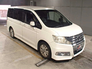 HONDA STEP WAGON 2011