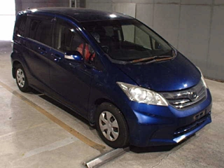 HONDA FREED 2012
