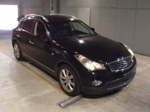 NISSAN SKYLINE CROSSOVER 2013