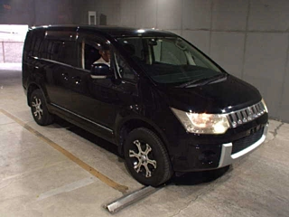 MITSUBISHI DELICA D5 2010