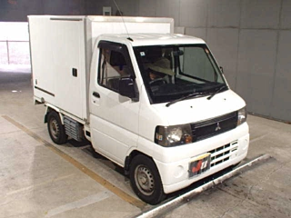 MITSUBISHI MINICAB TRUCK 2009