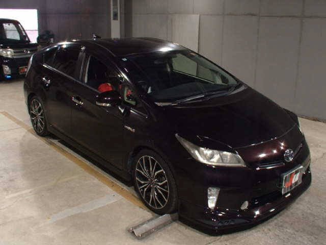 TOYOTA PRIUS 2012